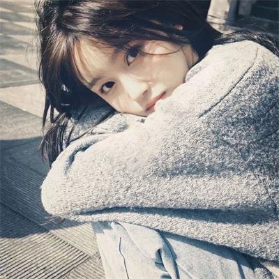 小河亲过我的脸